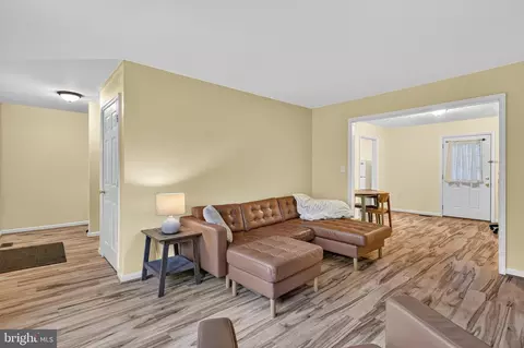 Entry Way - 490 Split Rail Rd, Front Royal, VA 22630 photo 1 of 1