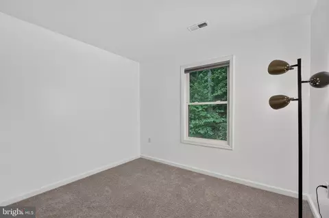 Bedroom - 490 Split Rail Rd, Front Royal, VA 22630 photo 3 of 3