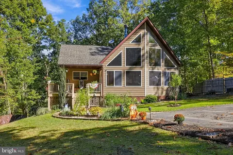 189 Hobbs Knob Rd, Front Royal, VA 22630