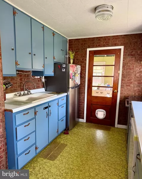Kitchen - 215 E 5th St, Front Royal, VA 22630 photo 2 of 4