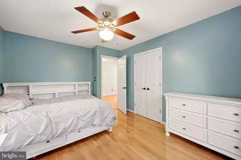 Bedroom - 230 Skyline View Dr, Front Royal, VA 22630 photo 6 of 6