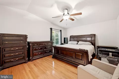 Bedroom - 230 Skyline View Dr, Front Royal, VA 22630 photo 1 of 6