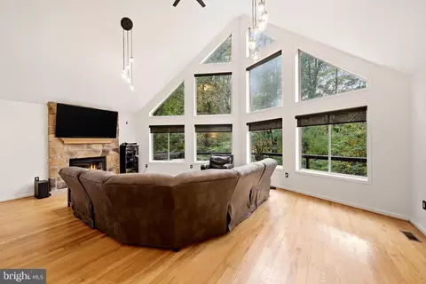 Living - 230 Skyline View Dr, Front Royal, VA 22630 photo 1 of 1