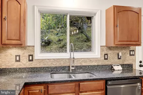 Kitchen - 230 Skyline View Dr, Front Royal, VA 22630 photo 3 of 5