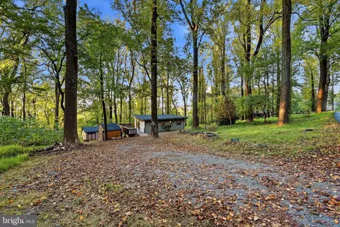 Exterior - 892 Massanutten Mountain Dr, Front Royal, VA 22630 photo 10 of 12