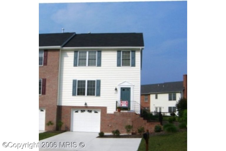 903 Wayne Dr, Winchester, VA 22601 photo 1
