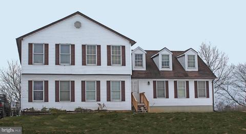 378 Cunningham Dr, Falling Waters, WV 25419 photo 1