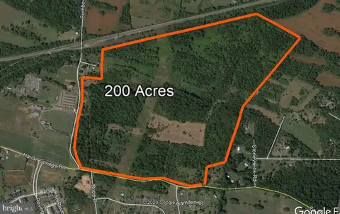 2435 Harlan Springs Rd, Martinsburg, WV 25401