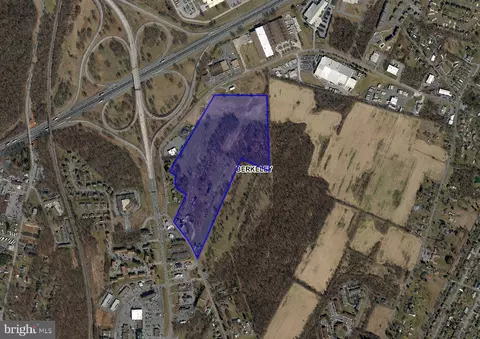 790 Warm Springs Ave, Martinsburg, WV 25404