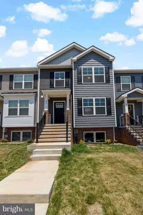 146 Carnes Way, Martinsburg, WV 25403