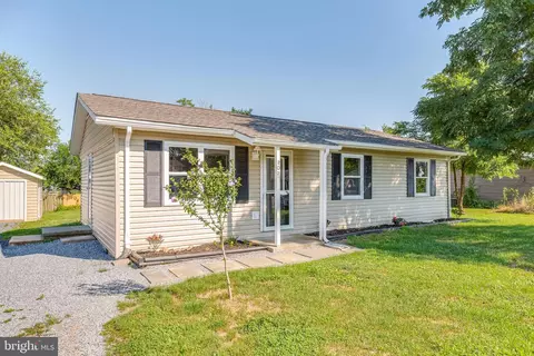 202 Lariat Dr, Kearneysville, WV 25430