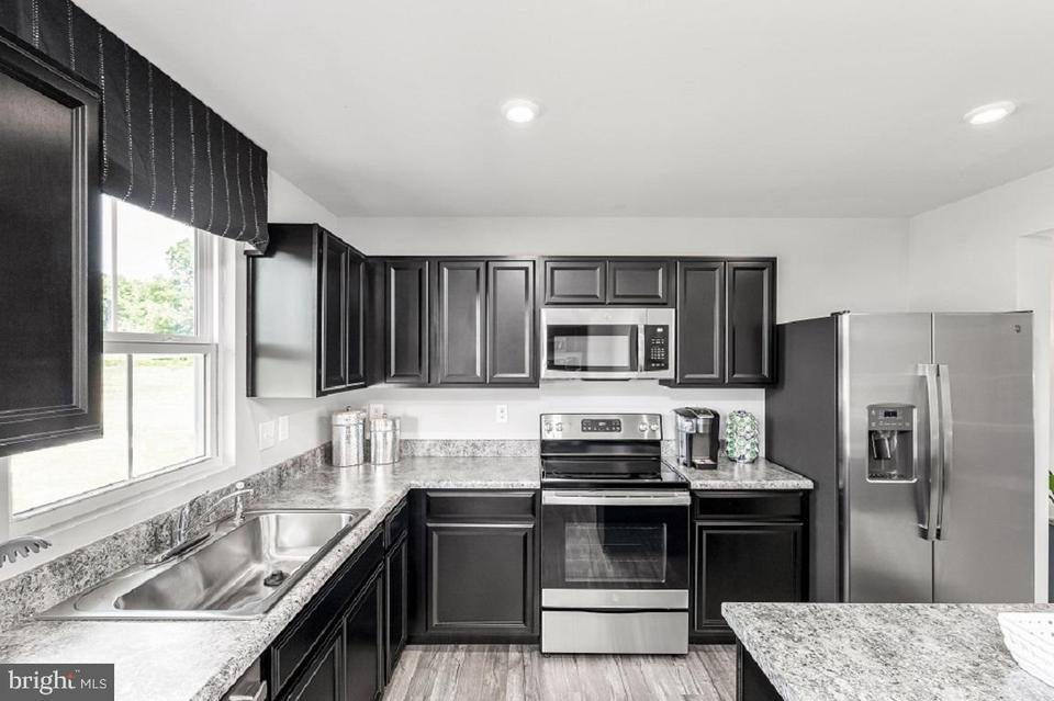  48 Shubunkin Rd, Inwood, WV 25428 photo 6