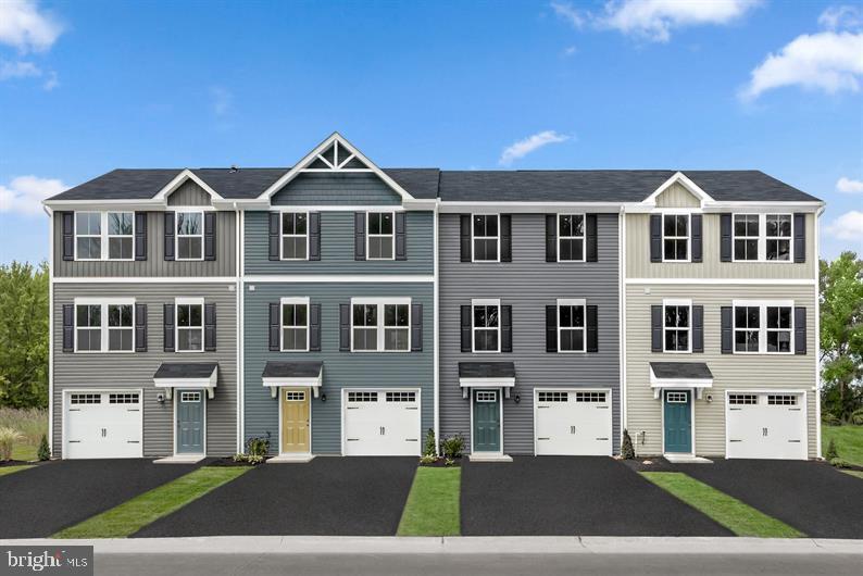  48 Shubunkin Rd, Inwood, WV 25428 photo 1