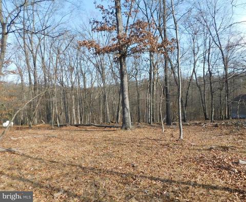15 Nemacolin Trl, Hedgesville, WV 25427