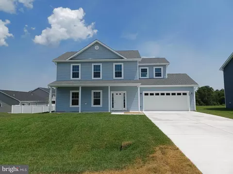 305 Equinox Way E, Martinsburg, WV 25401