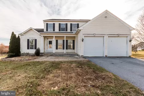 79 Thayers Gull Dr, Martinsburg, WV 25405