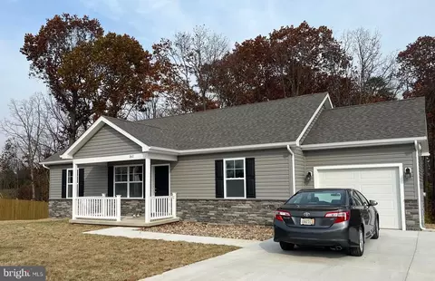 161 Graham Dr, Martinsburg, WV 25405