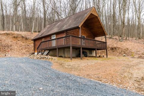 261 Boiling Springs Ct, Gerrardstown, WV 25420