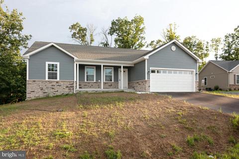 798 Basin Dr, Inwood, WV 25428