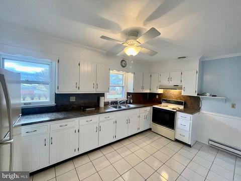 139 Muse St, Falling Waters, WV 25419 photo 17