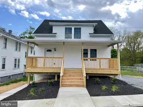 1105 Washington Ave, Martinsburg, WV 25401