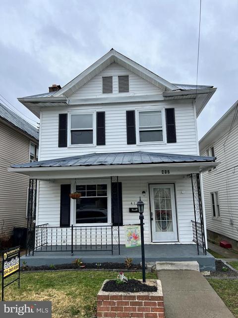 412 Porter Ave, Martinsburg, WV 25401
