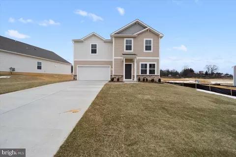 81 Stifftail Rd, Hedgesville, WV 25427