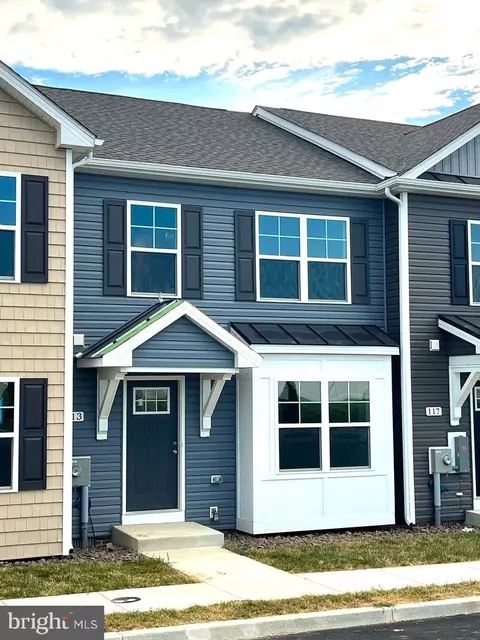 113 Heritage Hills Dr, Martinsburg, WV 25405