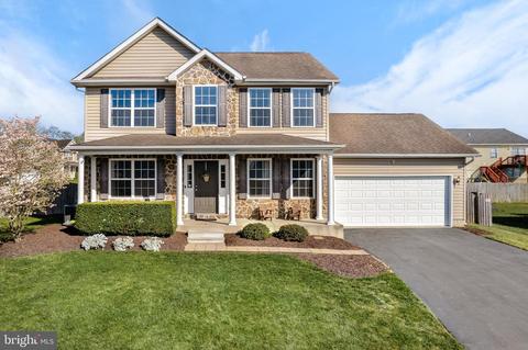 96 Garfield, Inwood, WV 25428