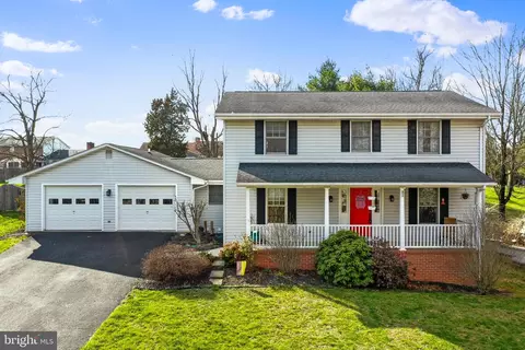 67 Elaine Ave, Martinsburg, WV 25404