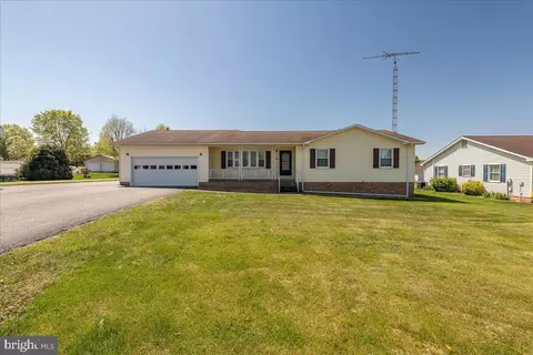 84 Baron Dr, Martinsburg, WV 25405