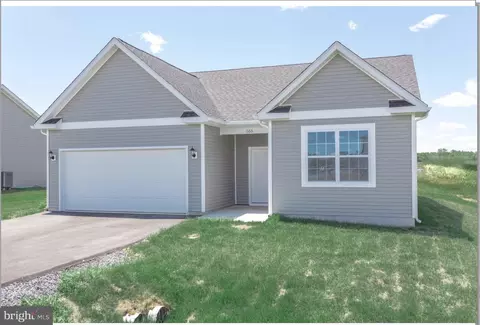 161 Duluth Dr, Martinsburg, WV 25404