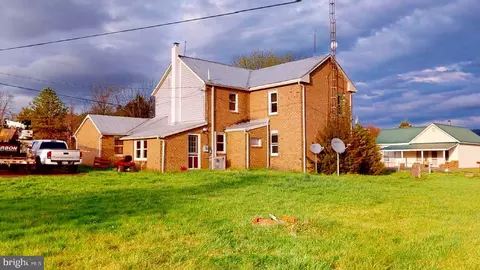2221 Back Creek Valley Rd, Hedgesville, WV 25427