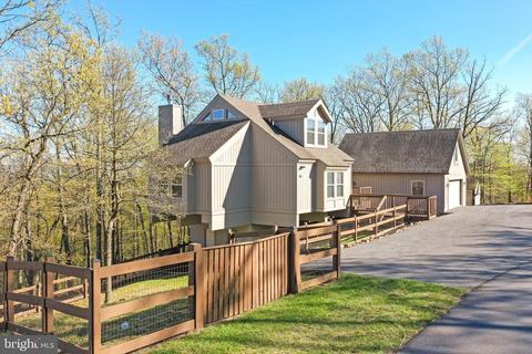 49 Lookout Rdg, Hedgesville, WV 25427