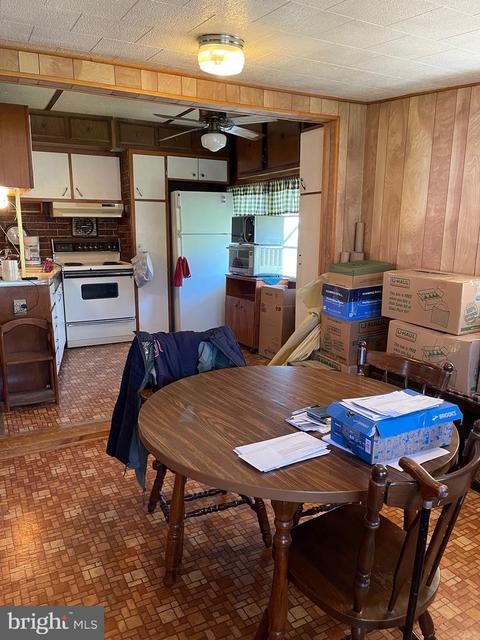 459 Burnside Dr, Falling Waters, WV 25419 photo 11