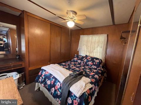 459 Burnside Dr, Falling Waters, WV 25419 photo 16