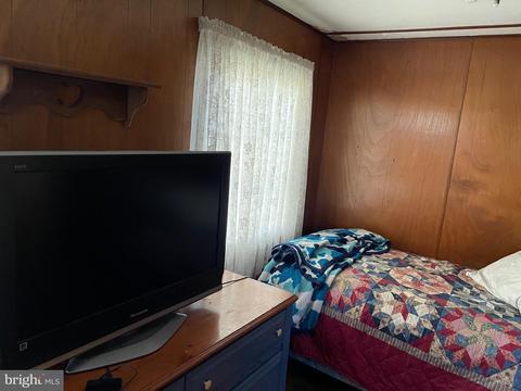 459 Burnside Dr, Falling Waters, WV 25419 photo 17
