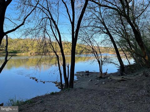 475 Burnside Dr, Falling Waters, WV 25419 photo 23