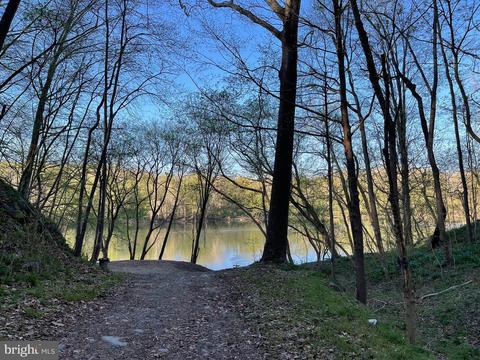 475 Burnside Dr, Falling Waters, WV 25419 photo 21