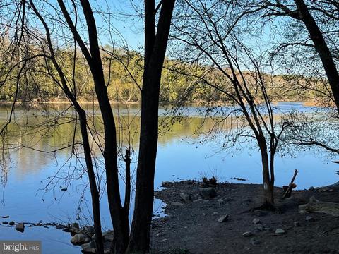 475 Burnside Dr, Falling Waters, WV 25419 photo 24