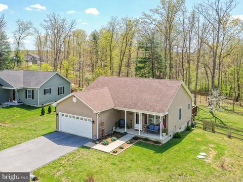 342 Executive Way, Hedgesville, WV 25427