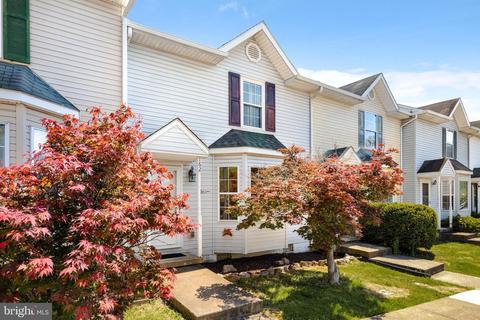 162 Stadium Cir, Inwood, WV 25428