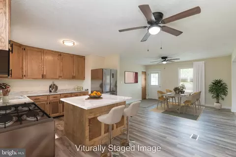 697 Broad Ln, Falling Waters, WV 25419 photo 1