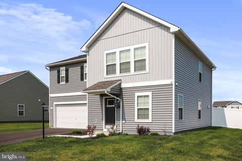 348 Eurasian Dr, Bunker Hill, WV 25413 photo 4