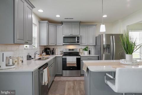 348 Eurasian Dr, Bunker Hill, WV 25413 photo 8