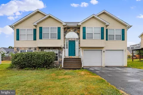 83 Binns Ct, Martinsburg, WV 25405