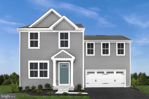 18 Spatterdock Rd, Inwood, WV 25428