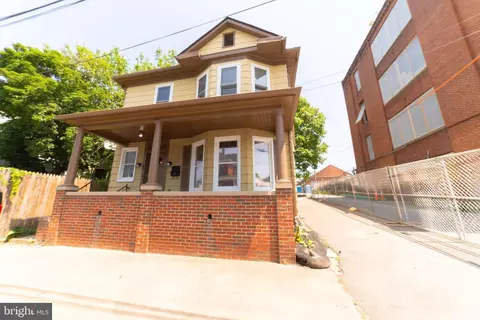 208 Porter Ave, Martinsburg, WV 25401