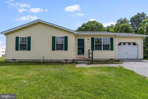 29 Bronze Ct, Martinsburg, WV 25405