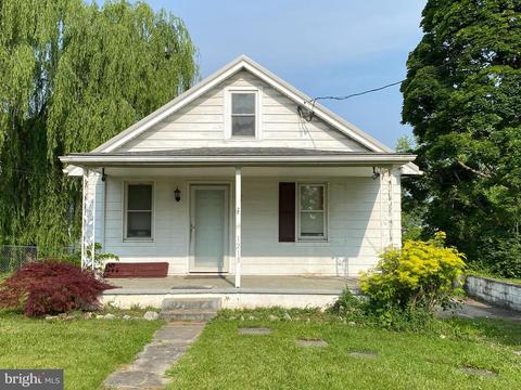 1213 Virginia Ave, Martinsburg, WV 25401